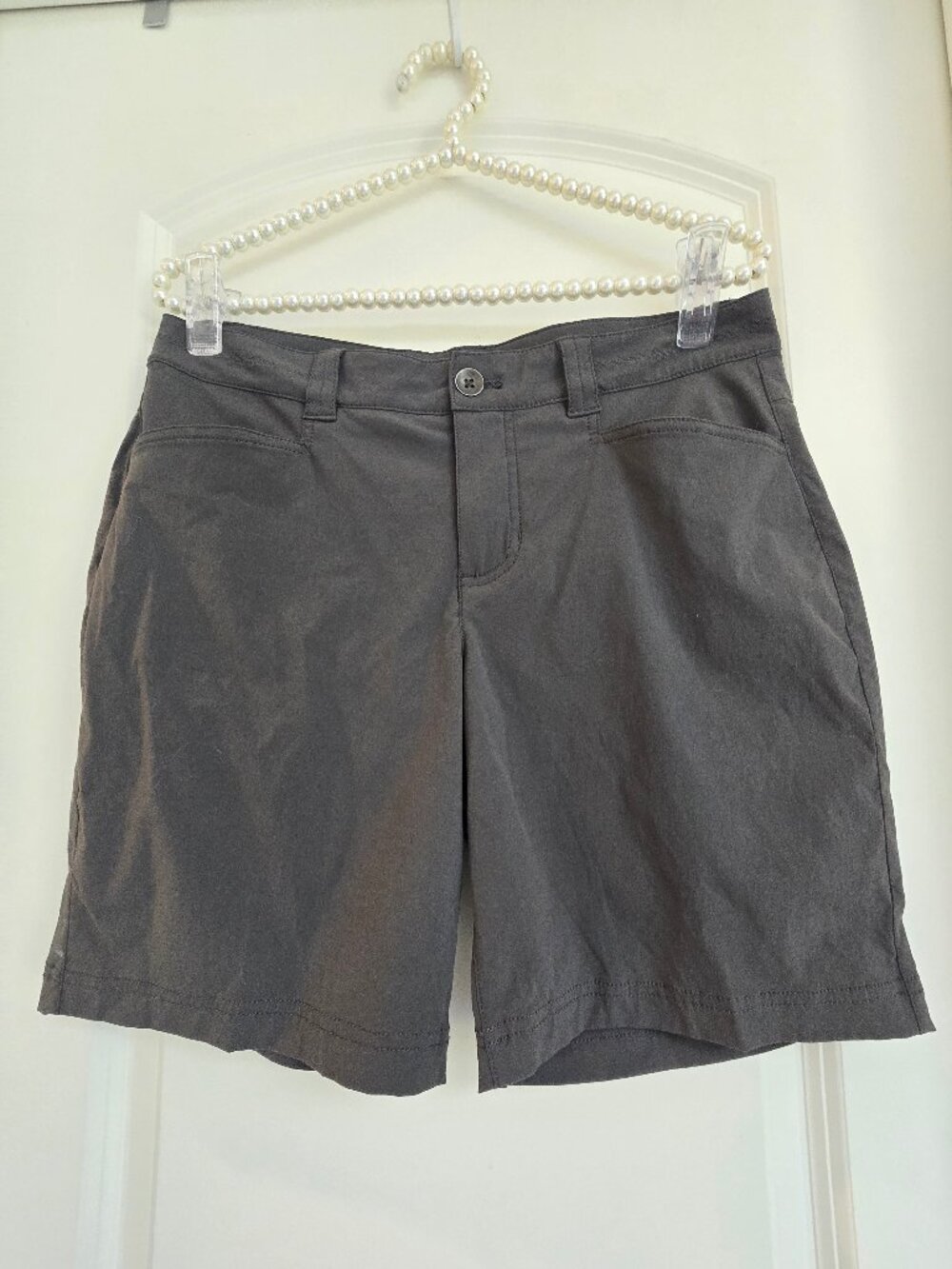 Eddie Bauer Travex Womens Size 6 Lightweight Quick Dry 8" Shorts